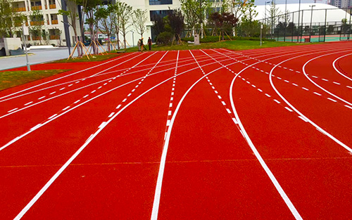  混合型塑胶跑道：现代化运动场地的最佳选择