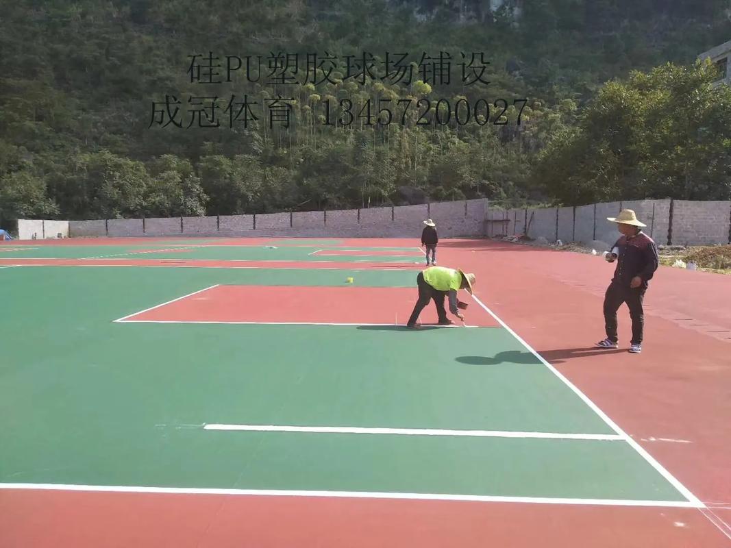 丙烯酸材料能在水泥地上施工吗？