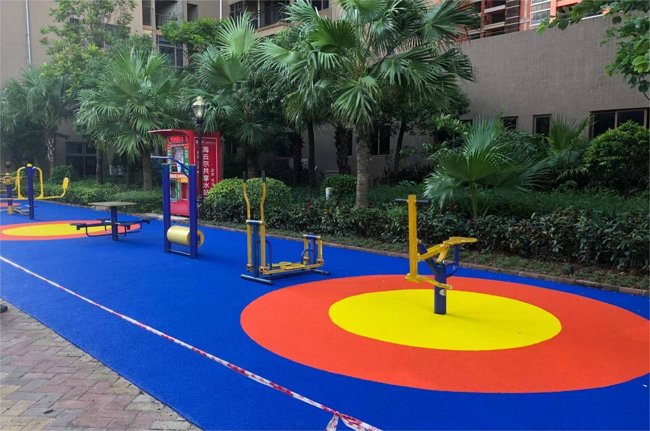 游乐场 EPDM 塑胶面层厚度之选