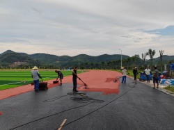 全塑型塑胶跑道施工流程大揭秘！看完你也能当“监工”！