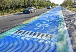 EPDM颗粒 vs 丙烯酸 vs 硅PU：公园与乡道地面材料专业对比分析