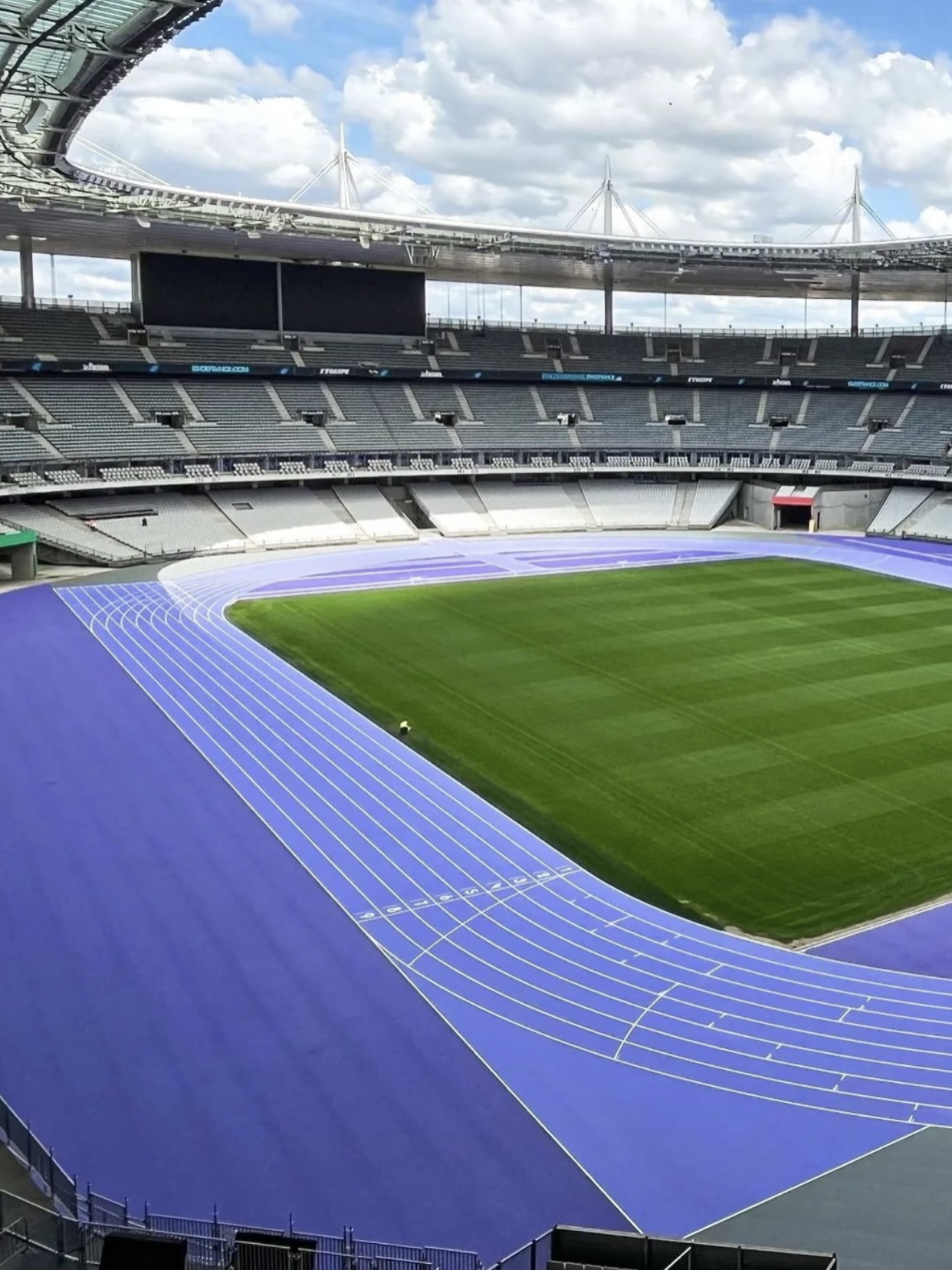 透气型塑胶跑道的适用范围