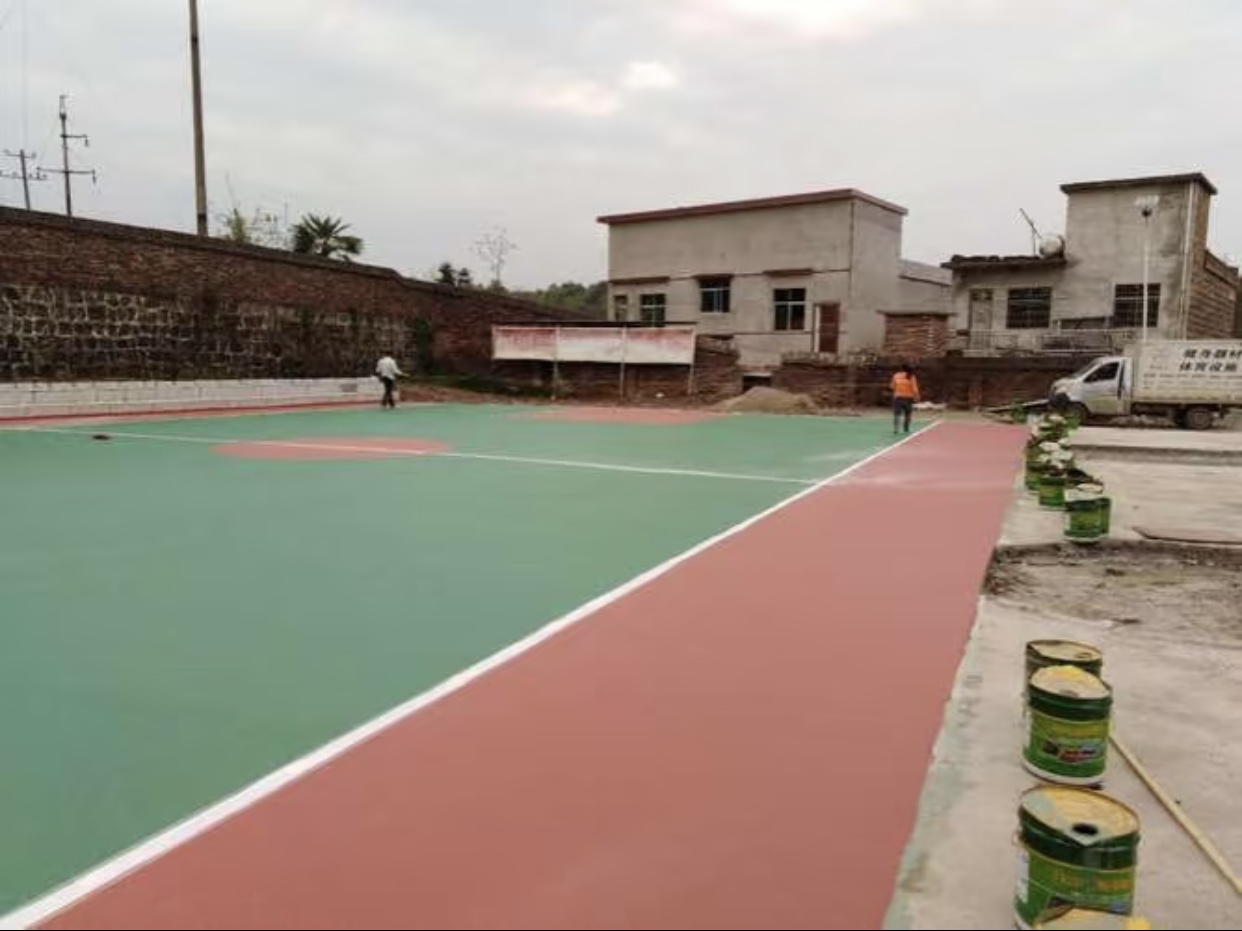 硅PU球场弹性层解析